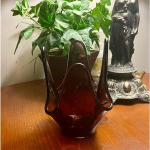 4 fingered Amethyst Vase